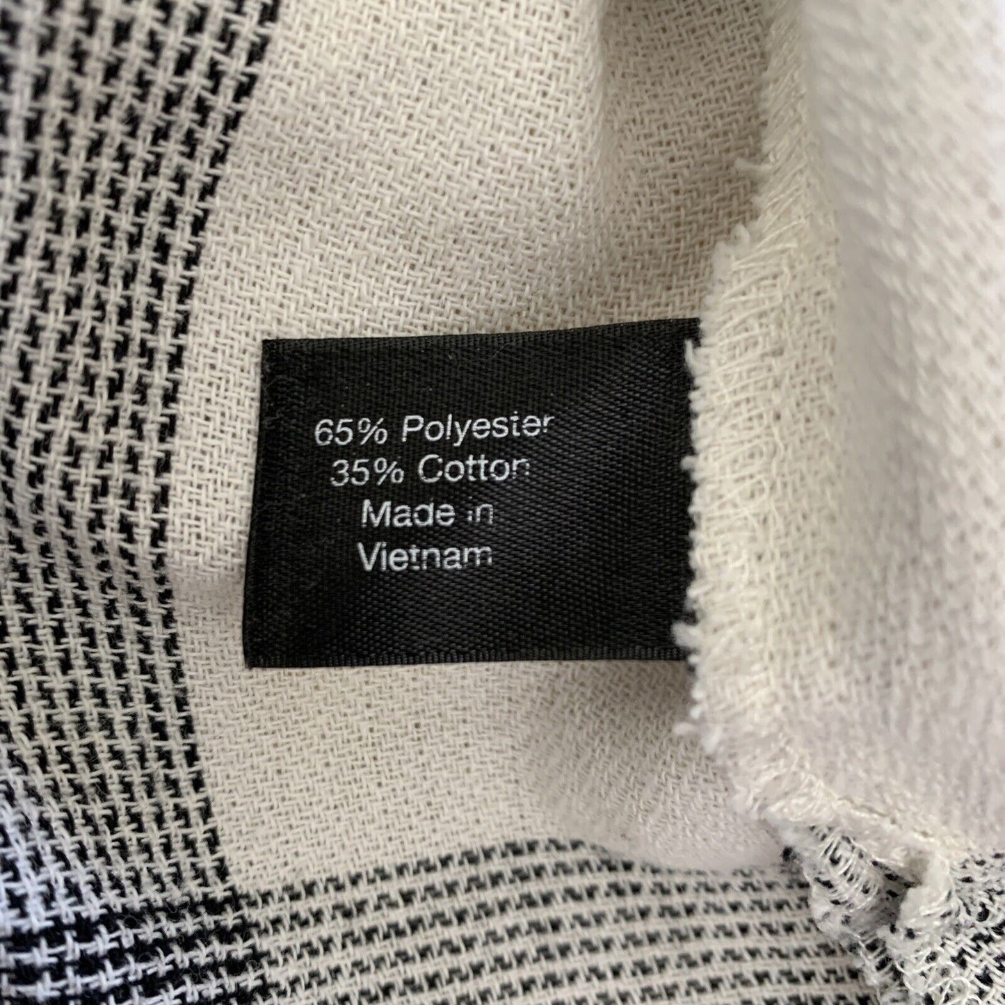 5754300