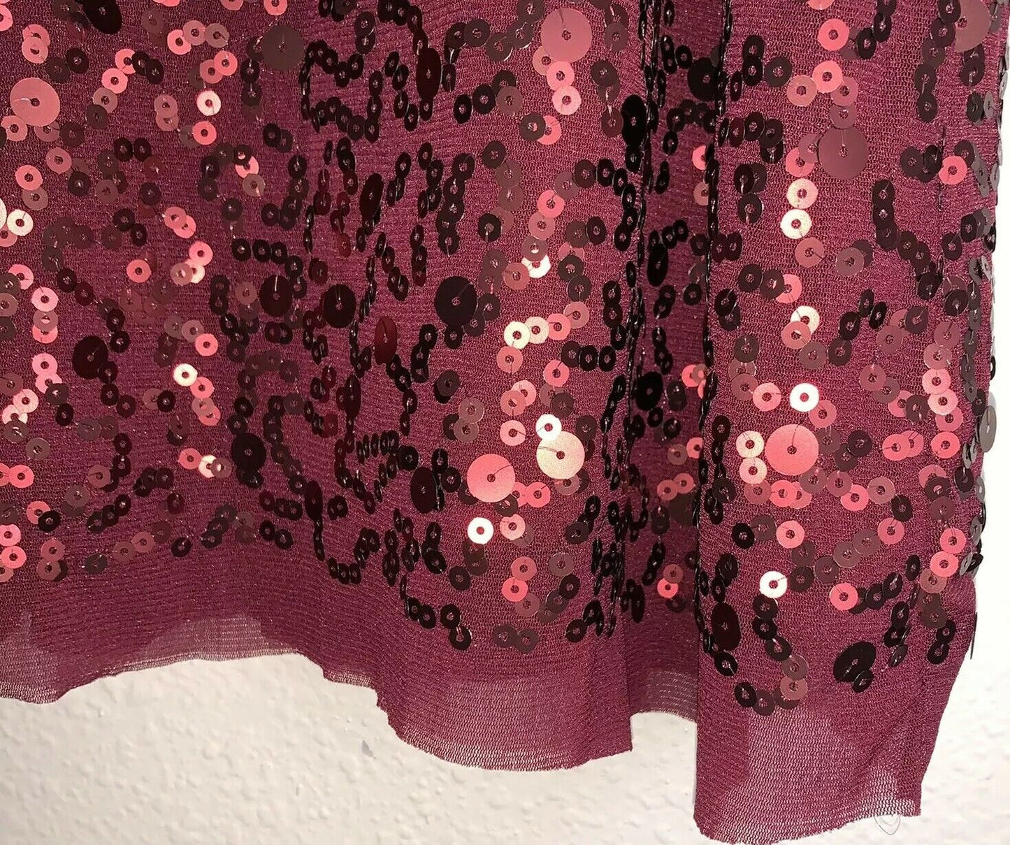 5754572