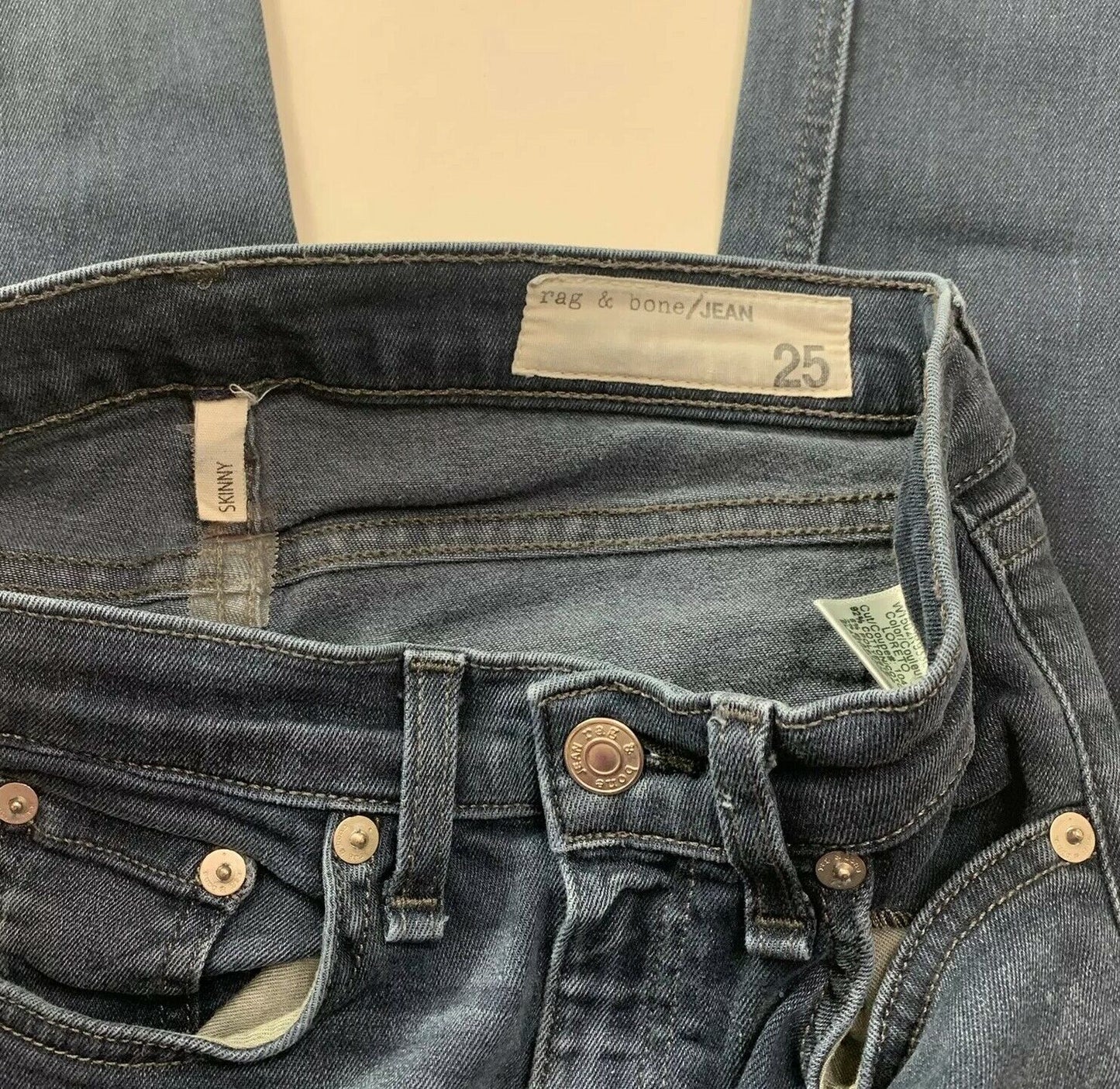 5754701