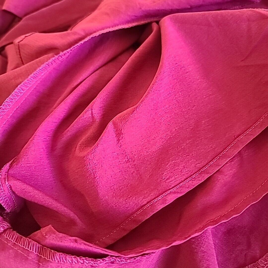 5754989