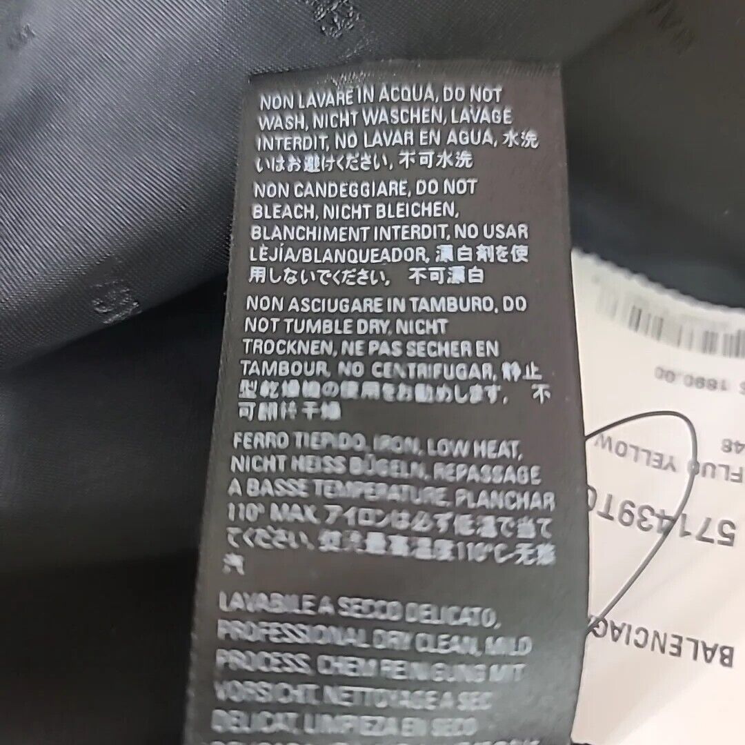 5754437