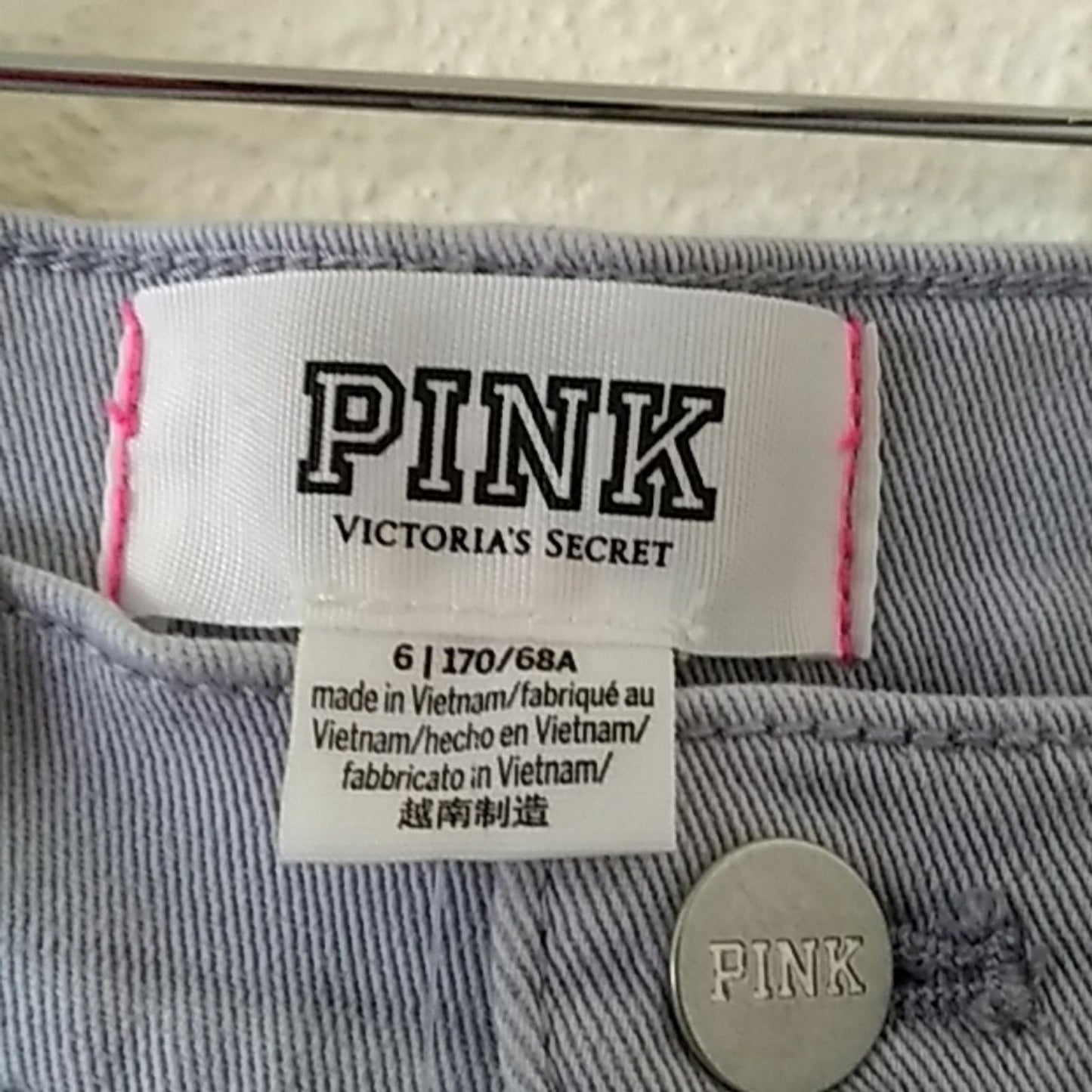 5754568