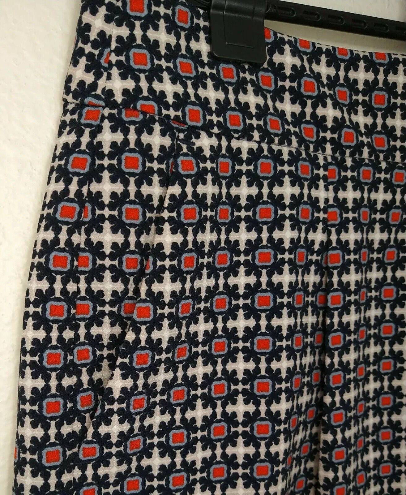 5754619