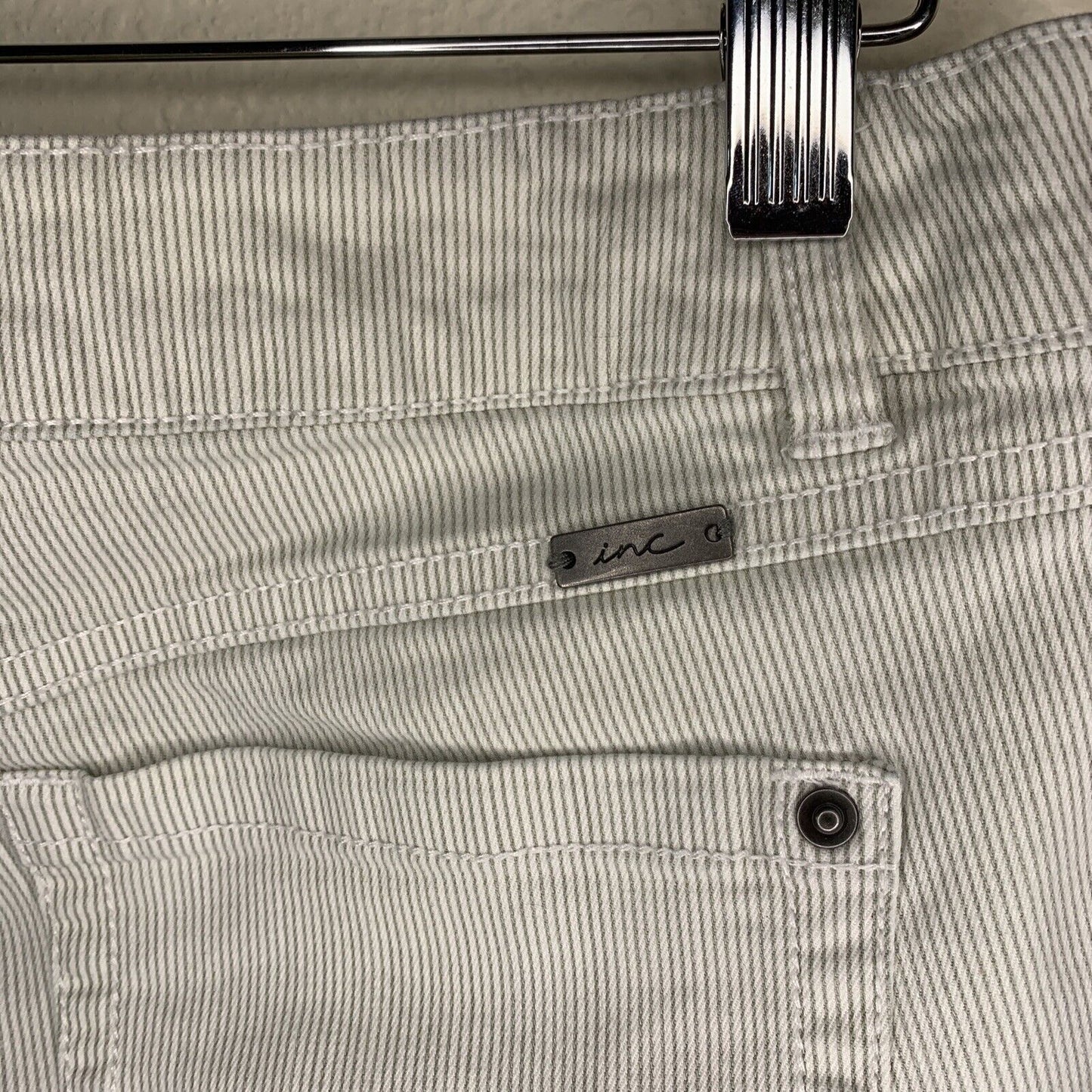 5754668