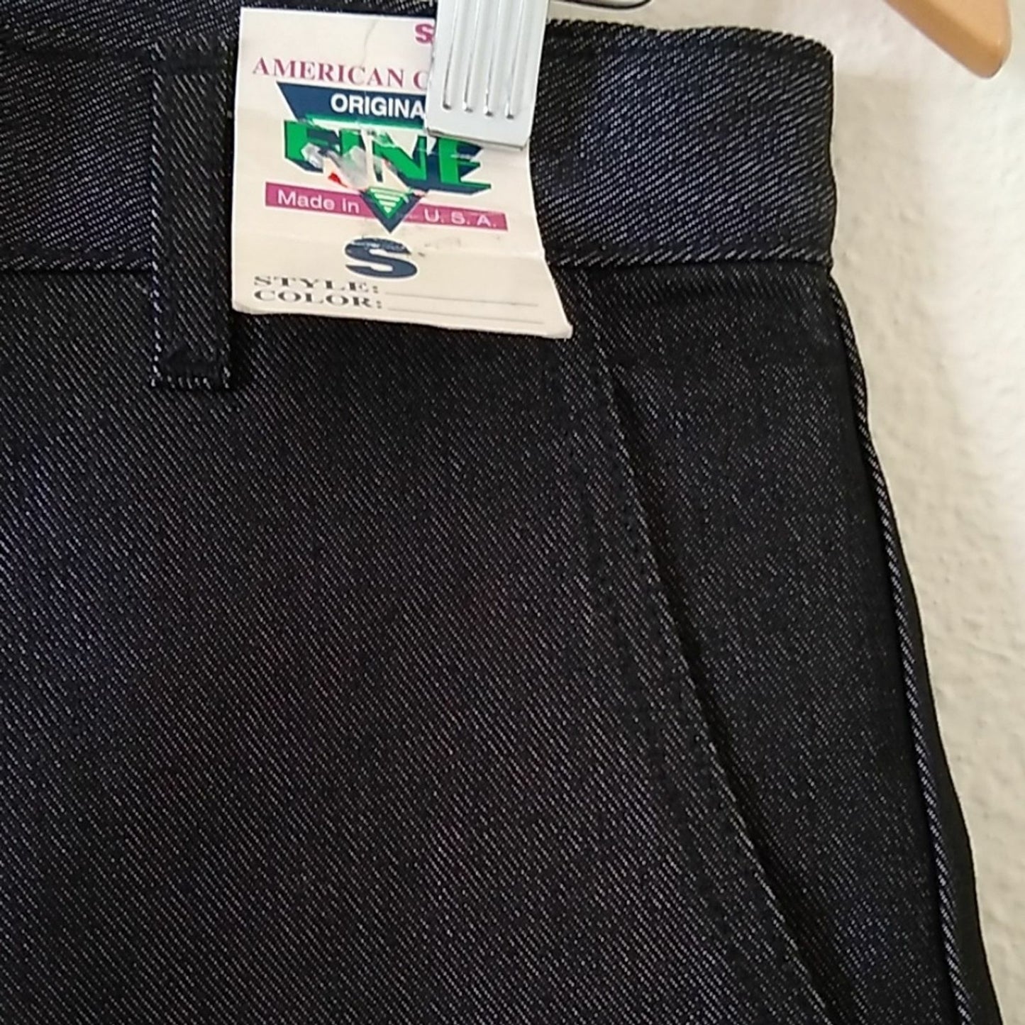 5754566