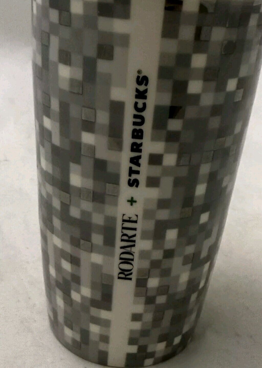5754856
