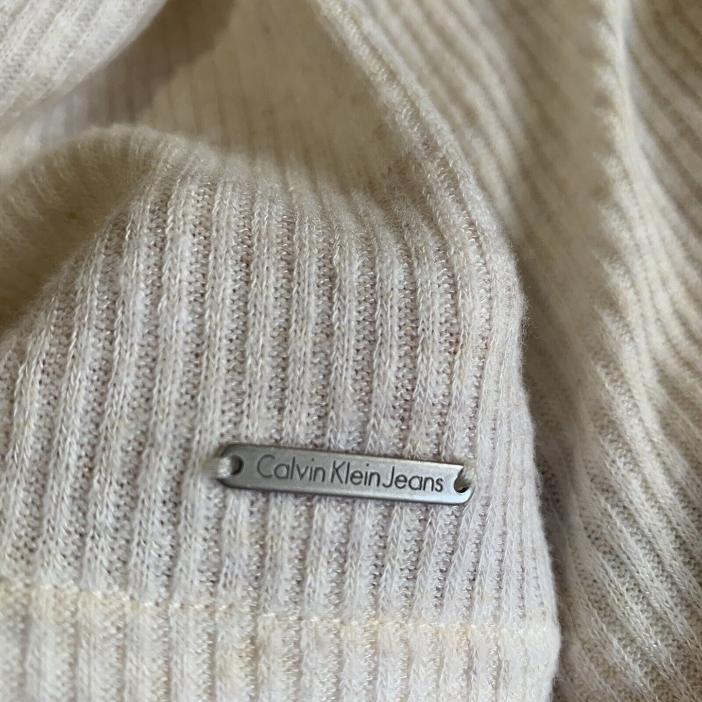 5754904