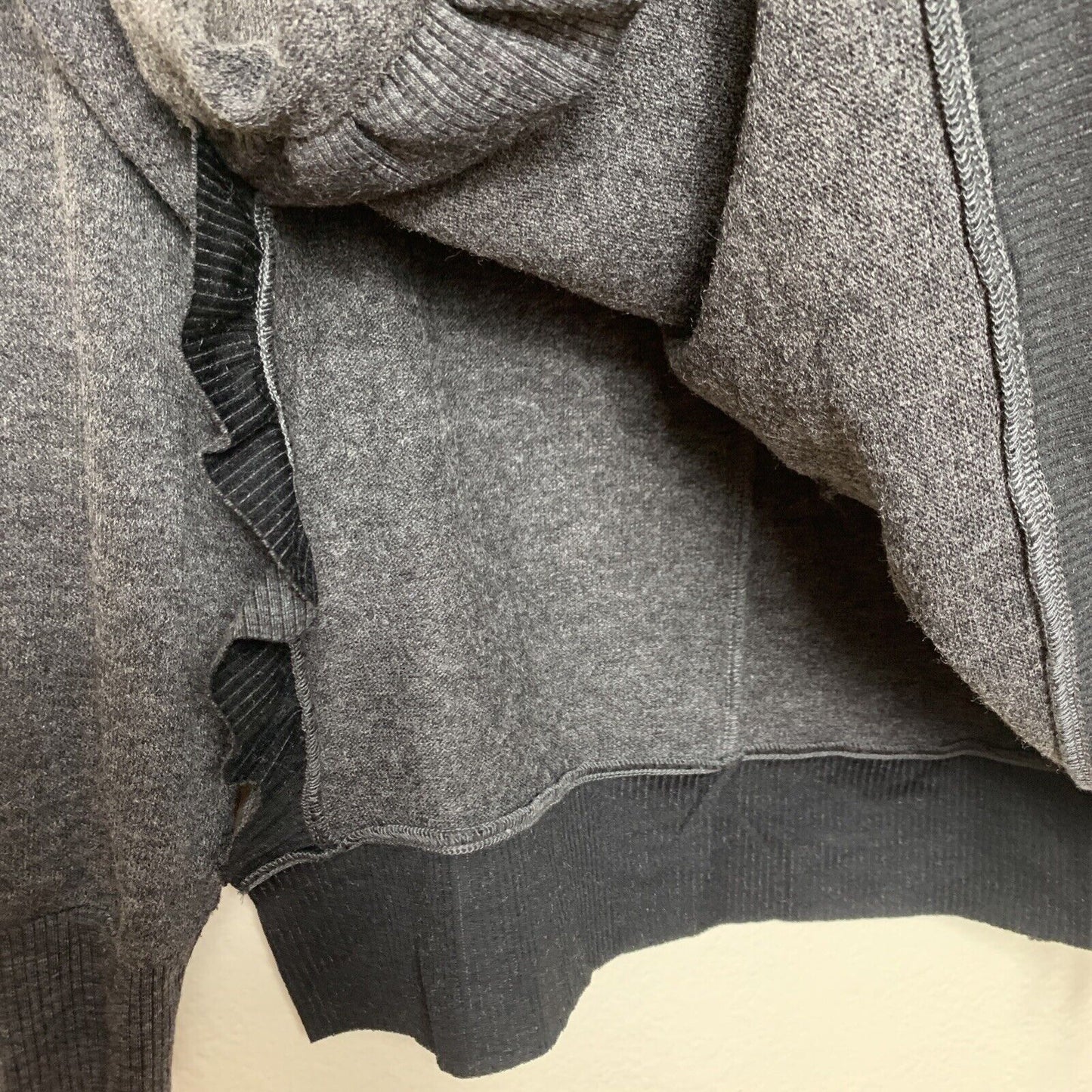 5754578
