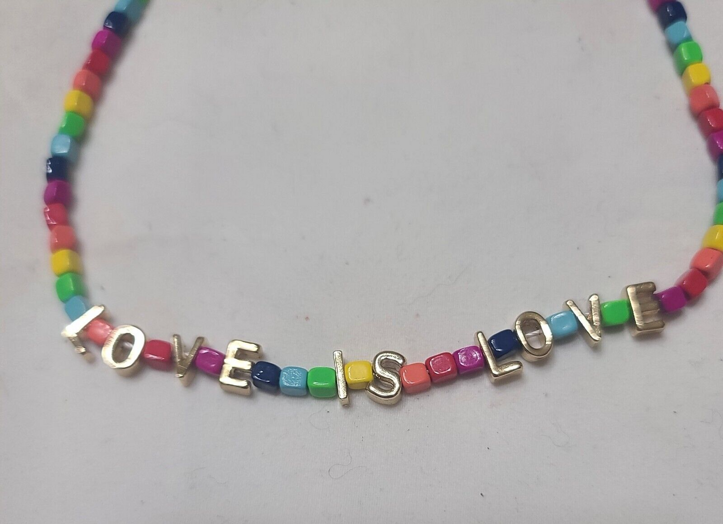 5754677