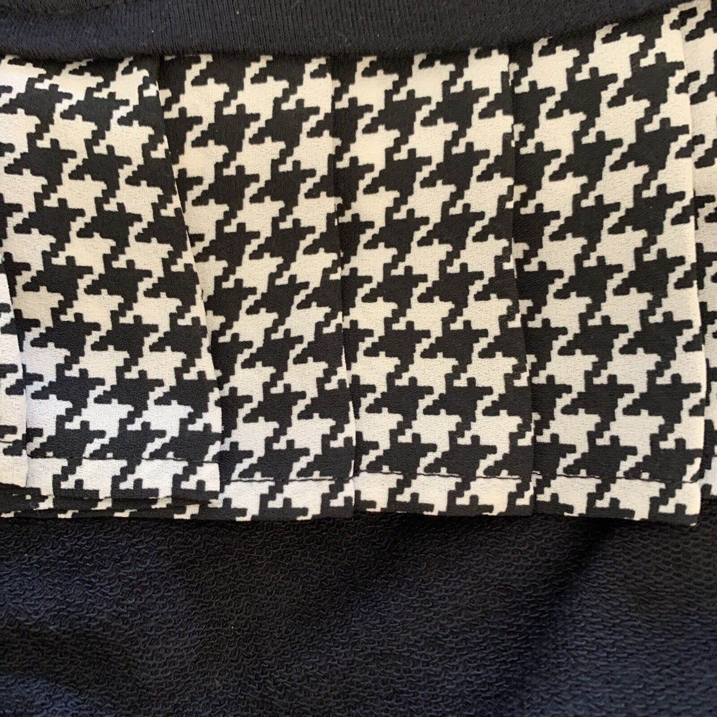 5754851