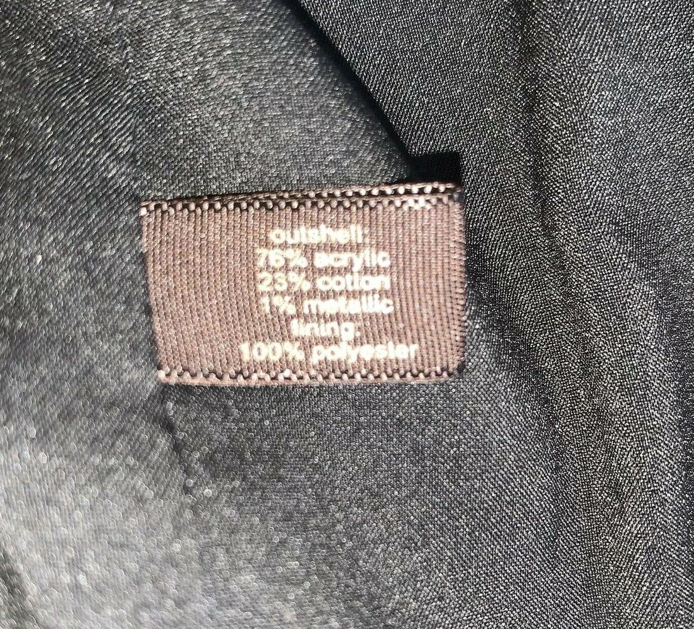 5754868