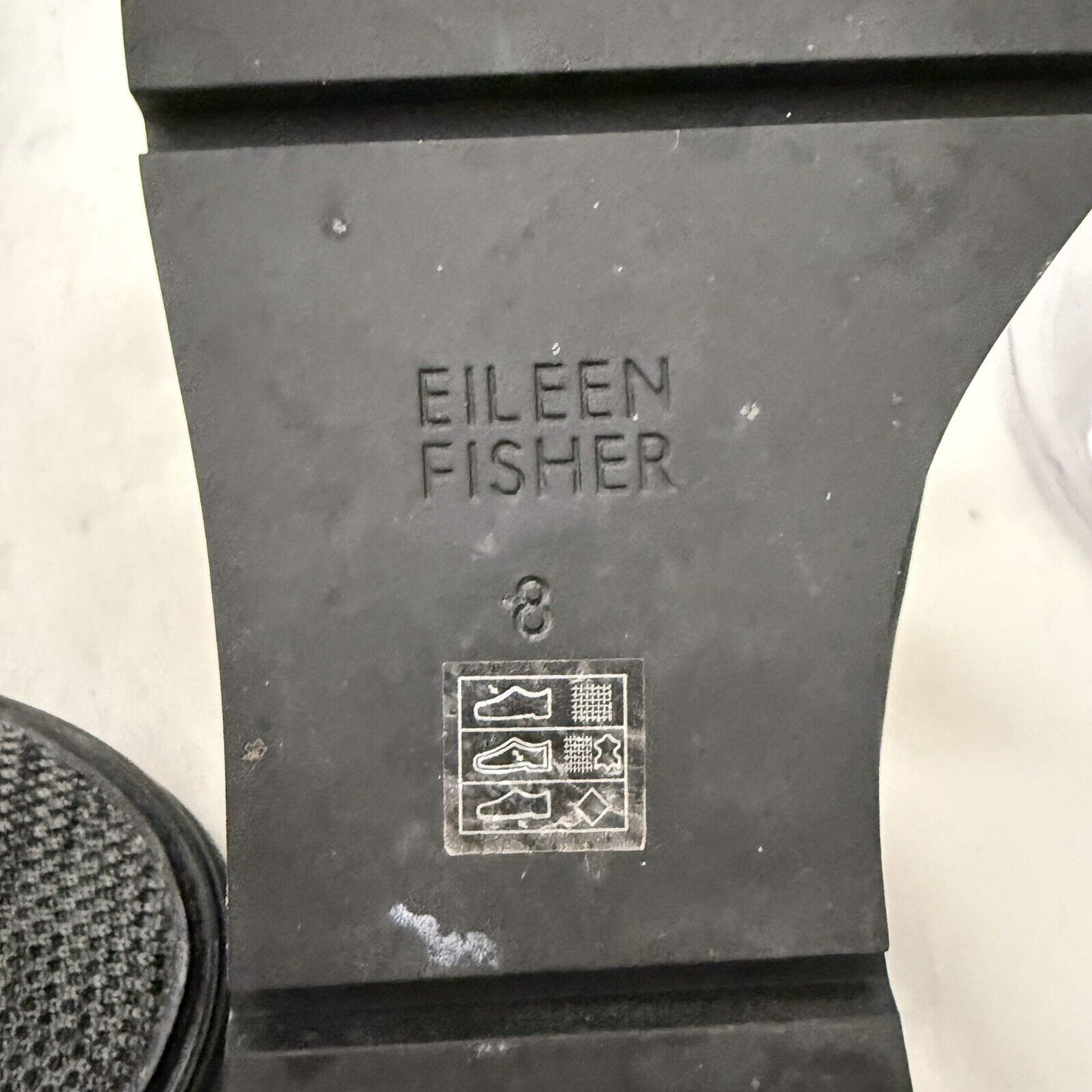 5754423