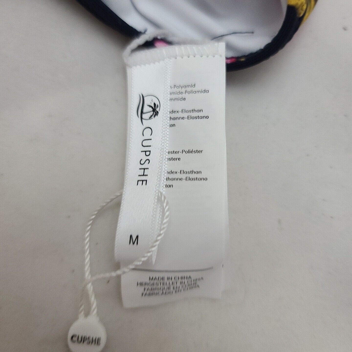 5754372