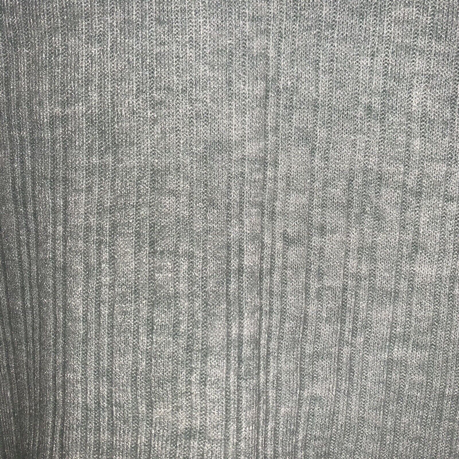 5754648