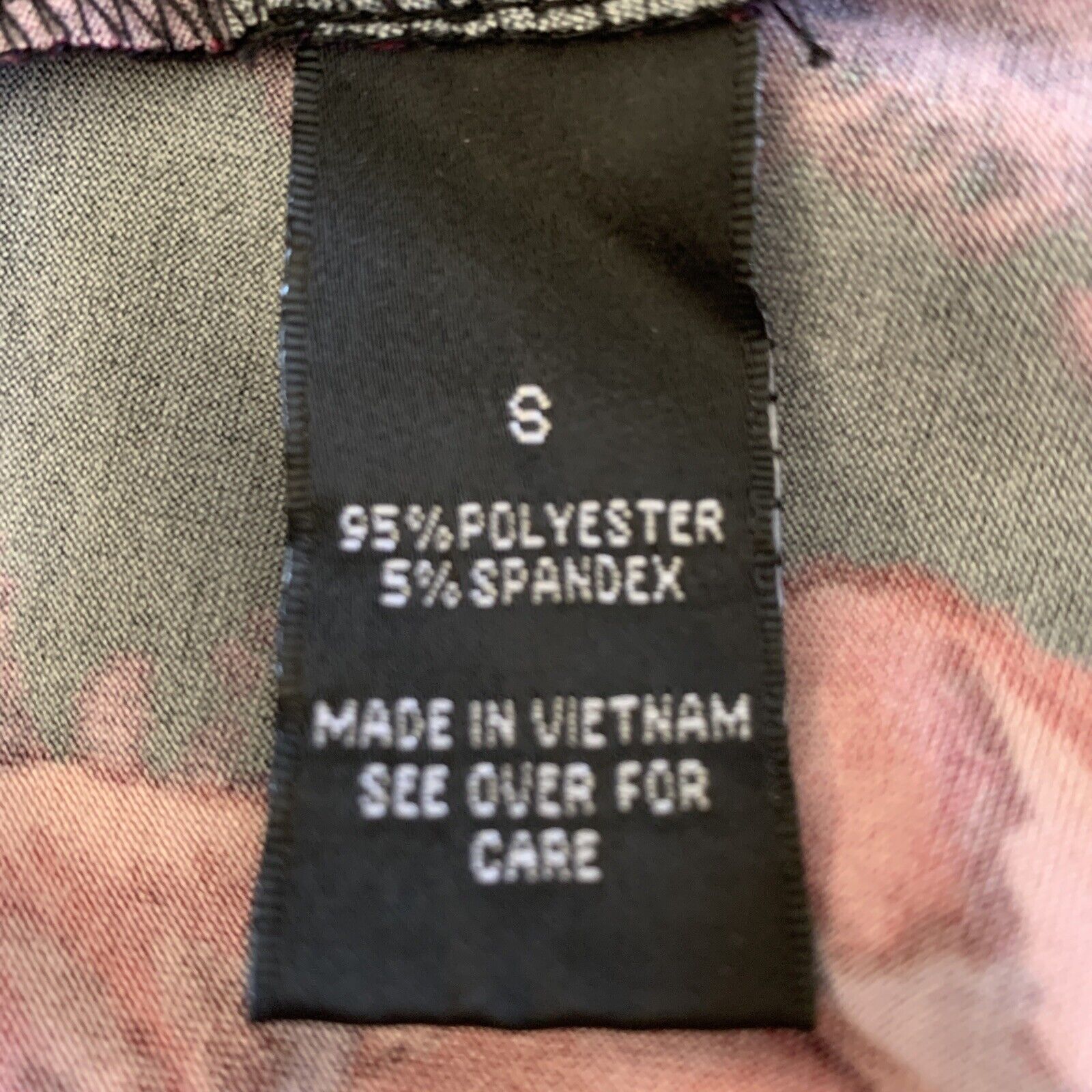 5754854