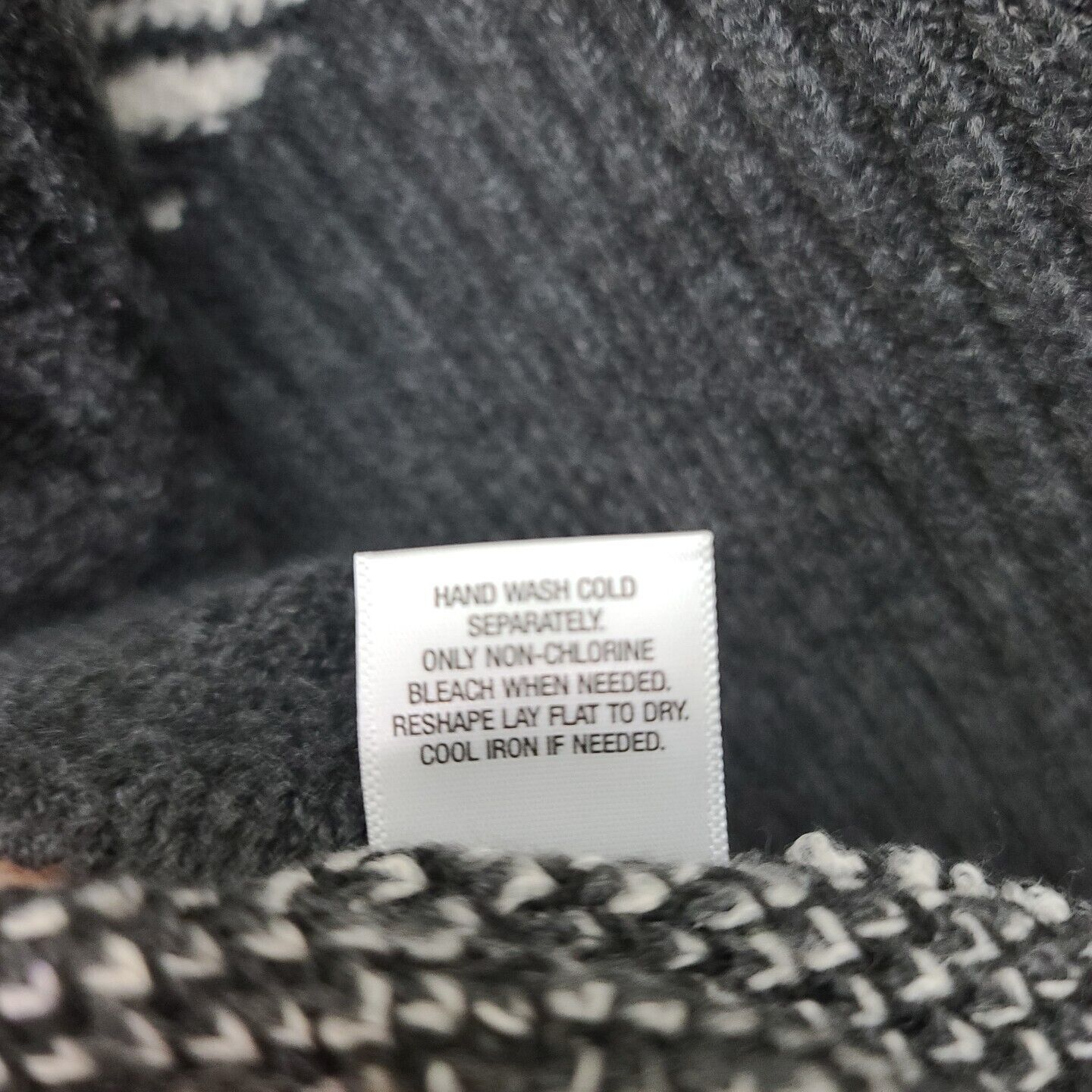 5754221