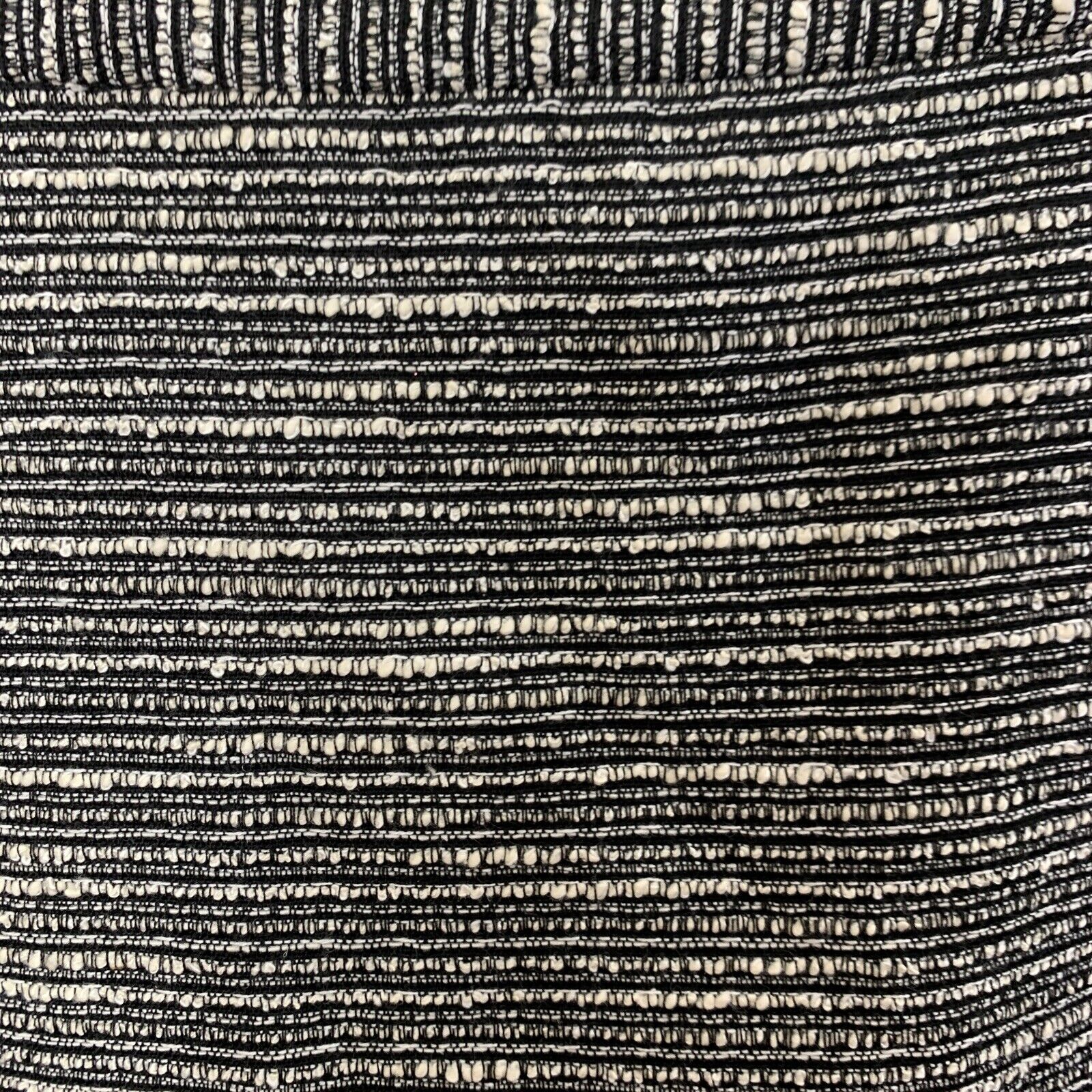 5754957