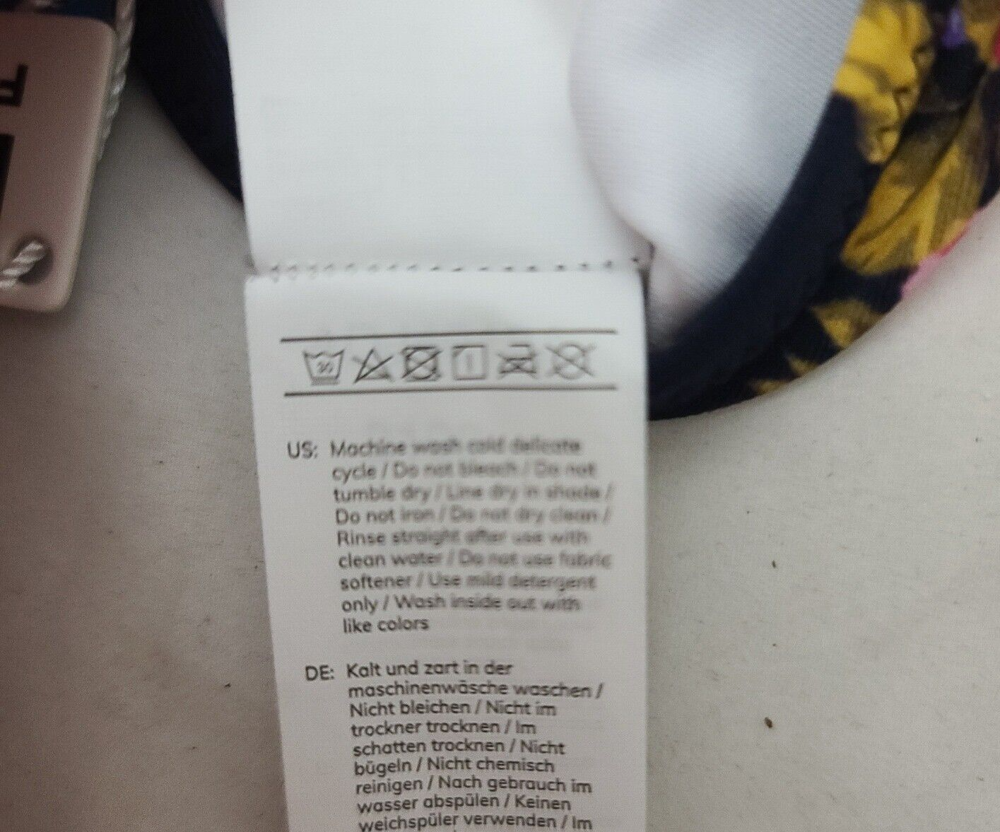 5754372
