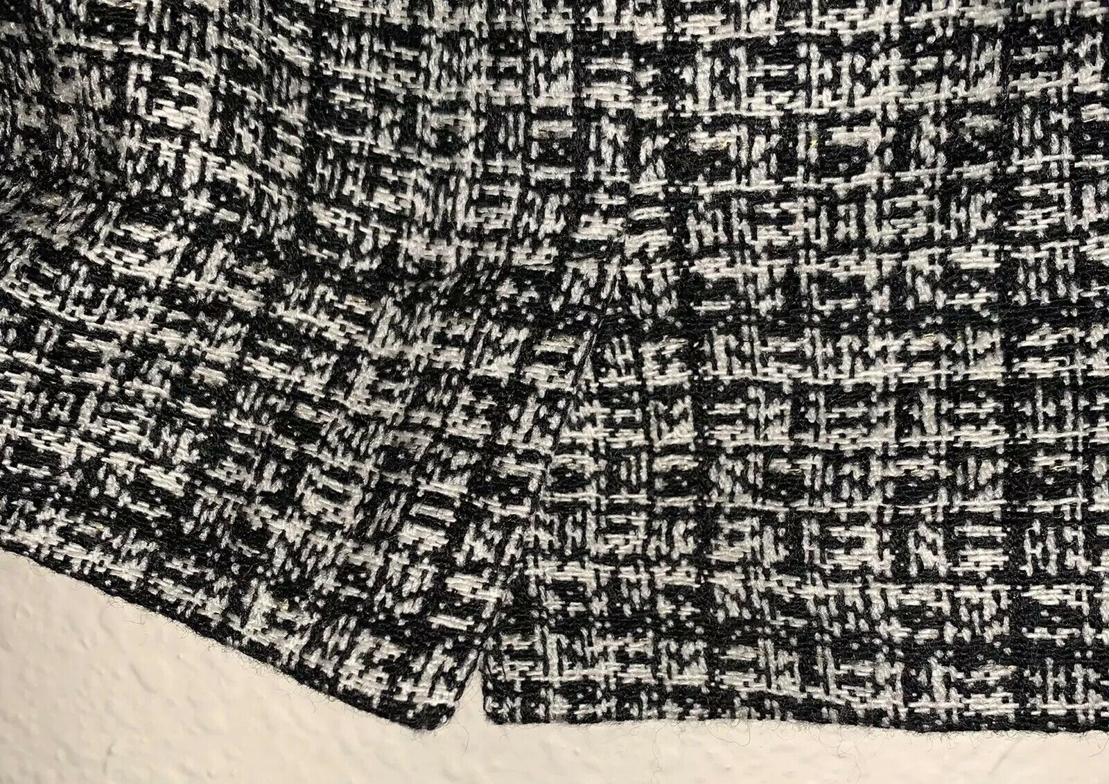 5754868